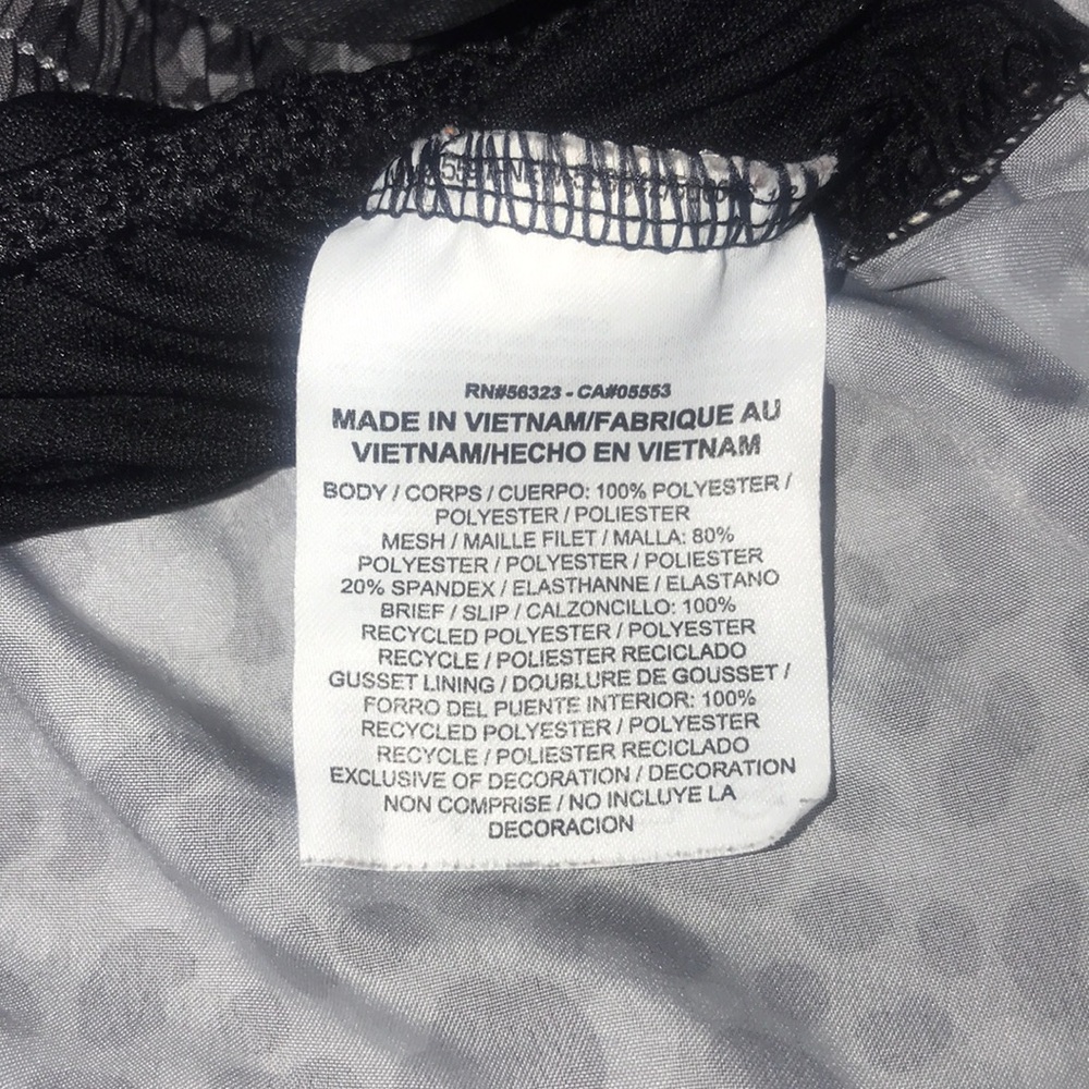 Nike Dri-Fit workout short - Picture 7 of 8